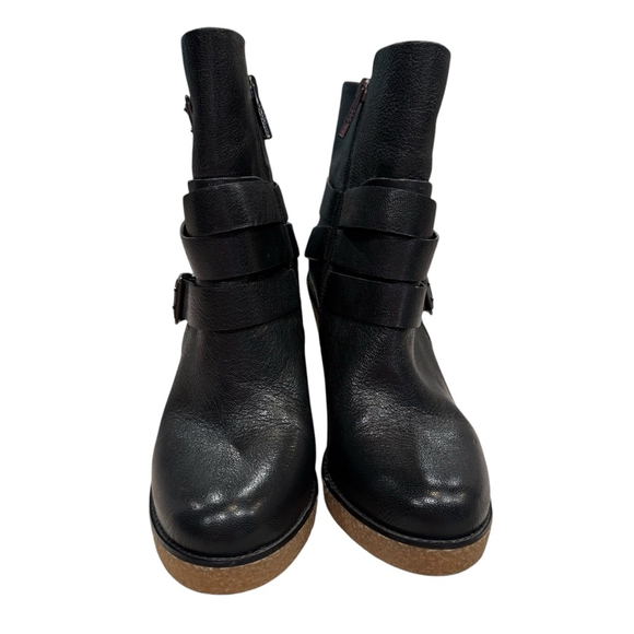 BCBGeneration Black Leather Wedge Booties Size 7.5 - Picture 3 of 9